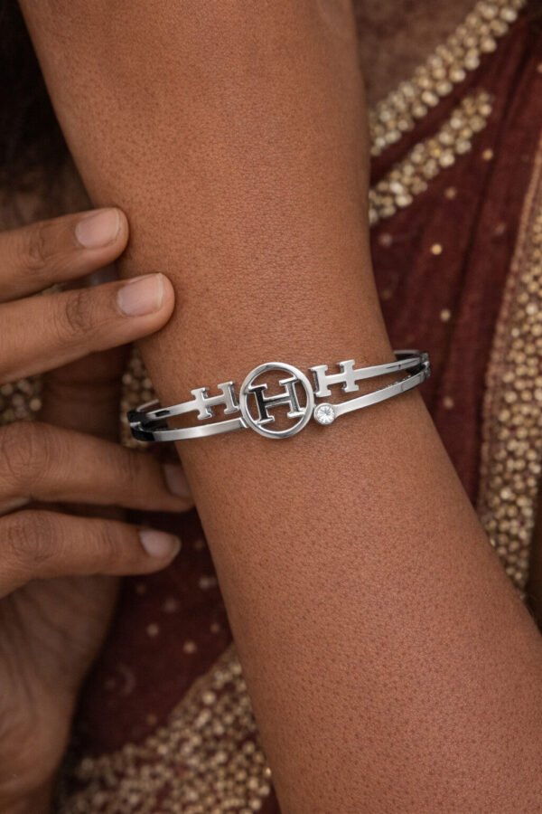 Elegant Silver Bangle with Cubic Zirconia – Anti-Tarnish Adjustable Bracelet